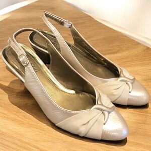 SOFT STYLE by HUSH PUPPY Elegant‎ Slingback PUMPS SIZE 6 LIGHT Gold